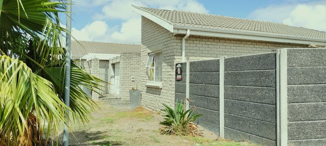 2 Bedroom Property for Sale in Brandwood Western Cape